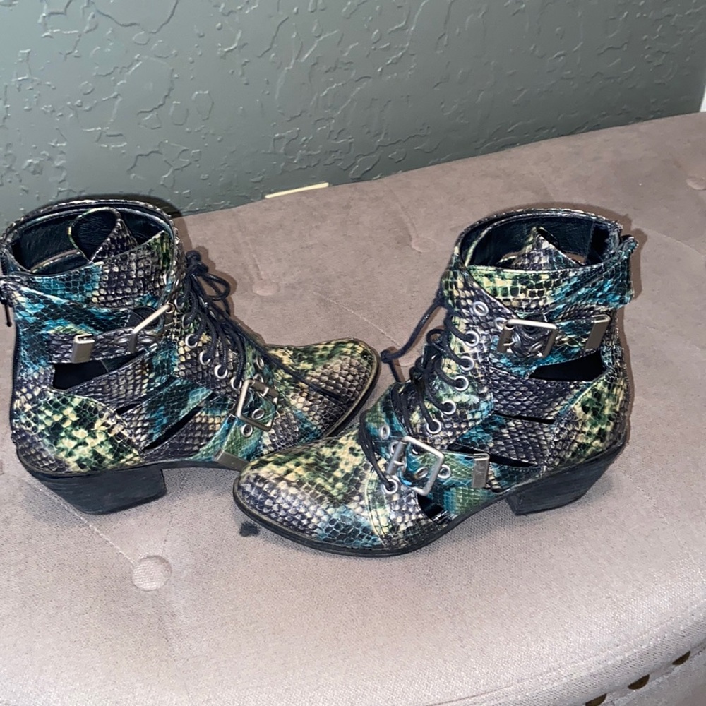 Jeffrey Campbell Freepeople size 7